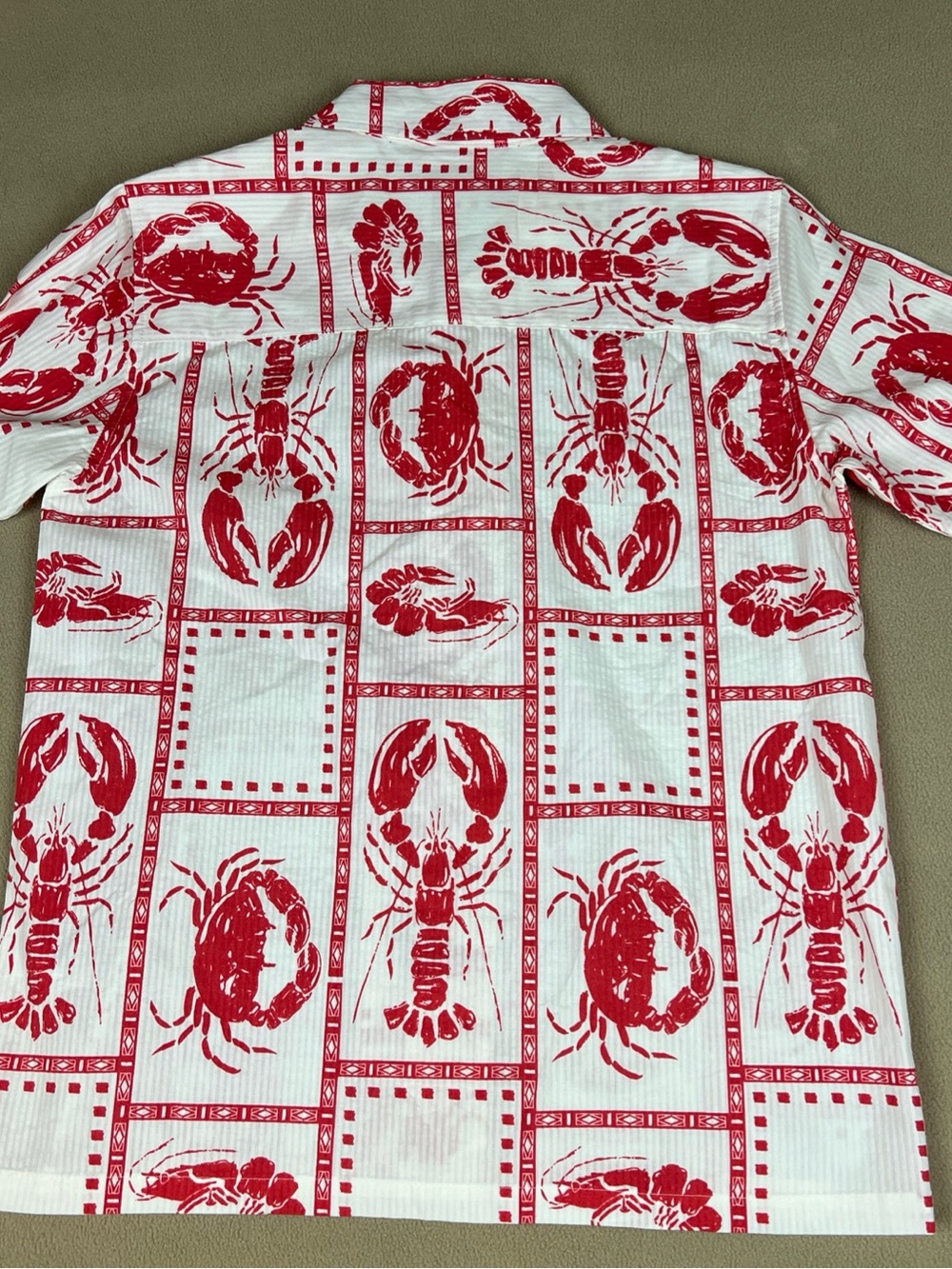 Common People Men’s White & Red Lobster Print Short-Sleeve Button-Down Shirt - Picture 7 of 7